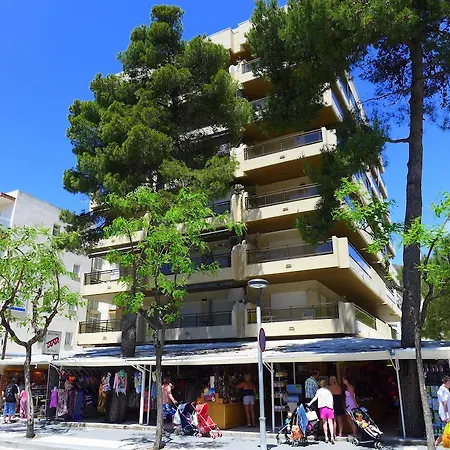 Rentalmar Diplomatic Park Apartment